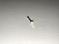 Neuspiercing geel